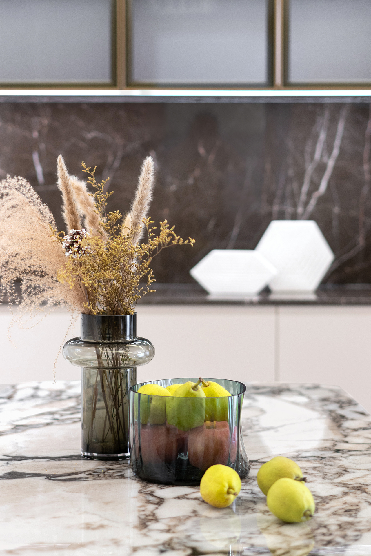 現(xiàn)代時(shí)尚，質(zhì)感輕奢